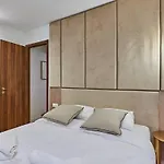 Superb Apartment Center Of Paris By Studio Prestige